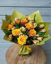 Букет цветов из:  Альстромерии и Розы в Муцалауле 