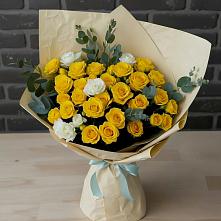 Букет цветов из:  Розы в Муцалауле 