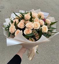 Букет Кремовые розы Латте в Муцалауле 