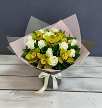 Букет цветов из:  Орхидеи и Розы в Муцалауле 