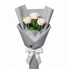 Букет 3 белые розы в Муцалауле 