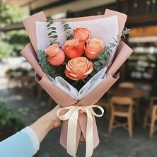 Букет цветов из:  Розы в Муцалауле 