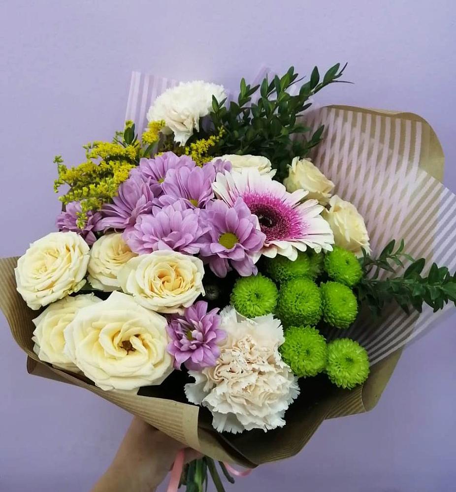 Букет цветов из: Хризантемы, Розы, Гвоздики и Герберы в Муцалауле 