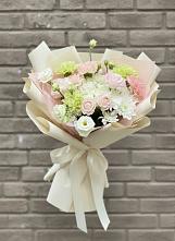 Букет цветов из:  Гвоздики, Розы, Лизиантусы и Хризантемы #REPLACE_PRED# Муцалауле 