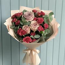Букет цветов из:  Гвоздики и Розы в Муцалауле 